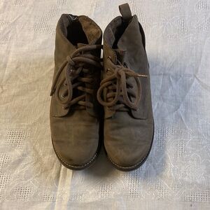 Not Rated Dark Tope Booties. Size 6.